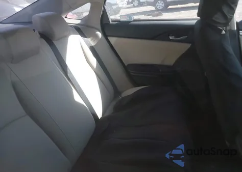 2017 Honda Civic Lx z USA, uszkodzony, nr VIN 2HGFC2F57HH519510